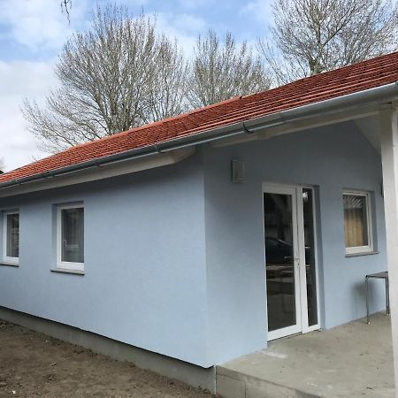 Dunasor1 Apartman Domsod المظهر الخارجي الصورة